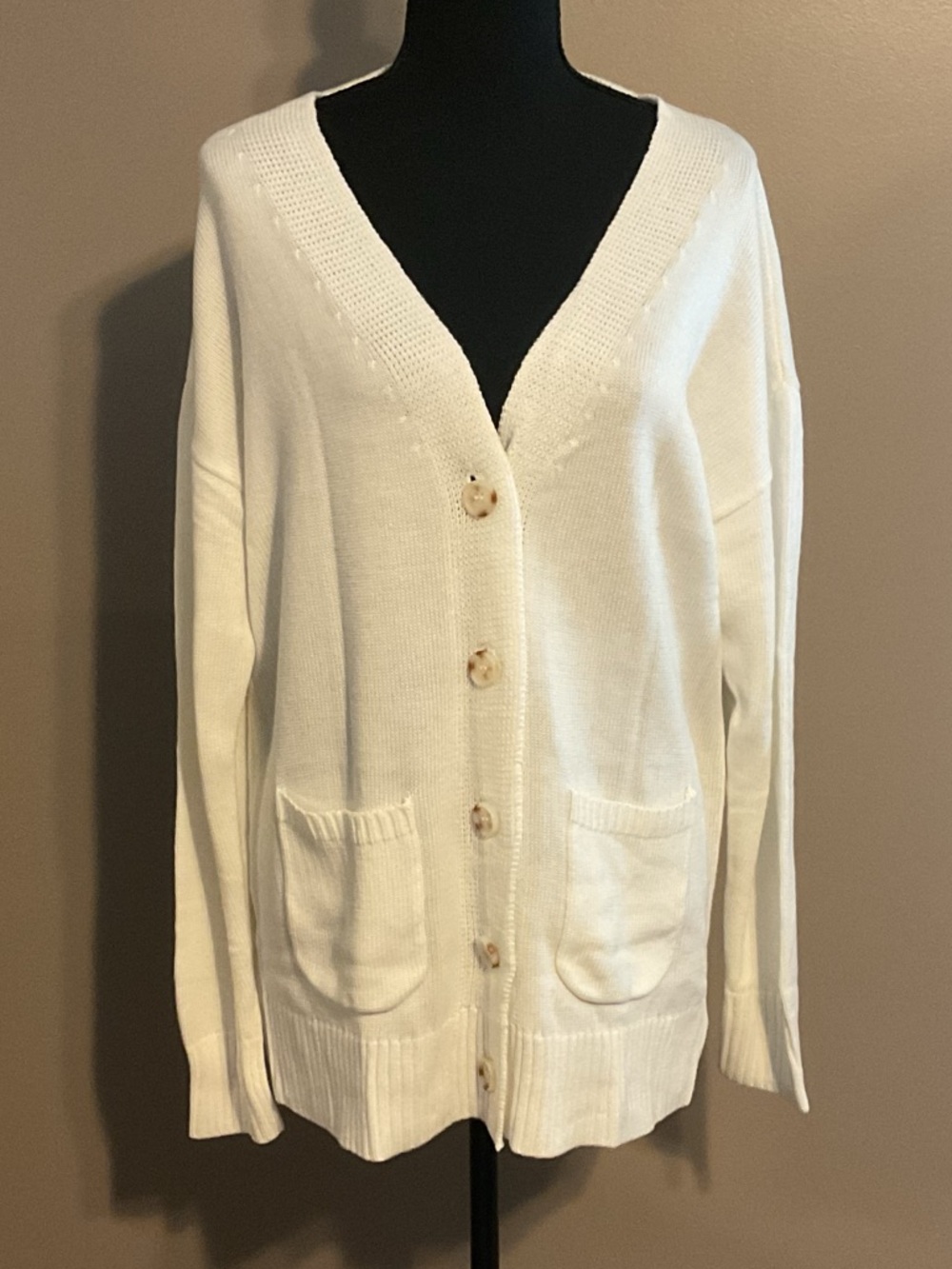 Lightweight White Button-Front Women's Cardigan with Pockets